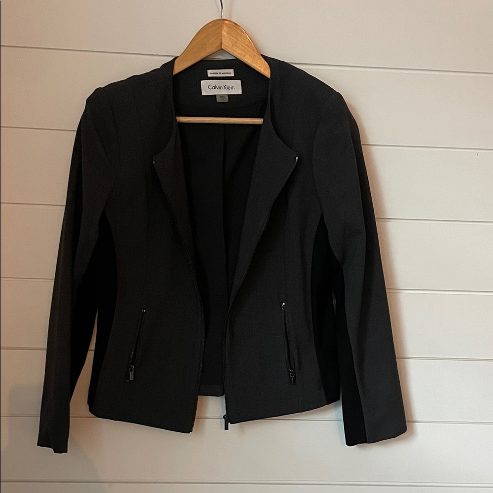 Calvin Klein Women's Black and Gray Blazer